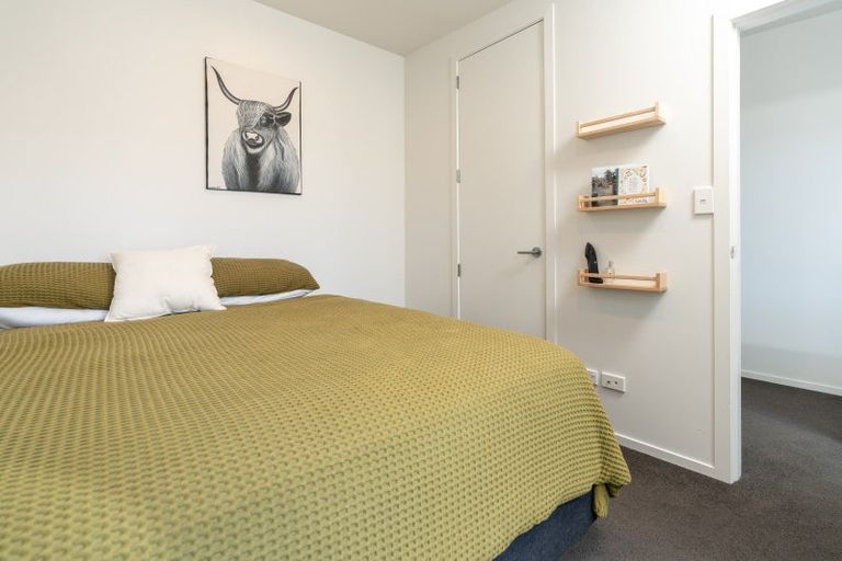 Photo of property in 2/50 Mandalay Terrace, Khandallah, Wellington, 6035