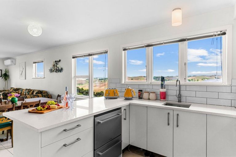 Photo of property in 65b Otara Road, Kaiwaka, 0573