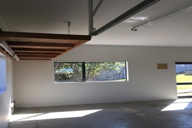 Photo of property in 9a Princess Maria Place, Massey, Auckland, 0614