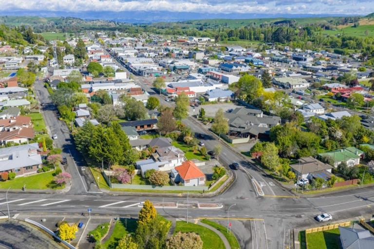 Photo of property in 1 Ruataniwha Street, Waipukurau, 4200