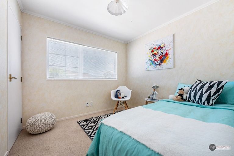 Photo of property in 8 Fraser Crescent, Elderslea, Upper Hutt, 5018