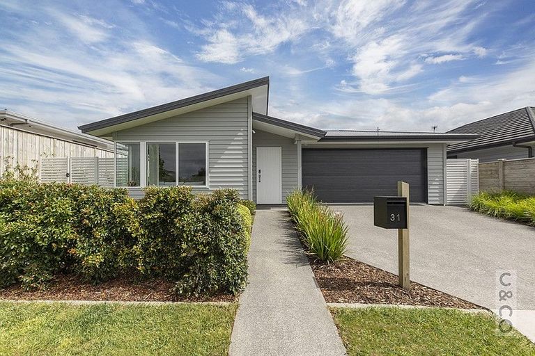 Photo of property in 31 Pitoitoi Drive, Riverhead, 0820