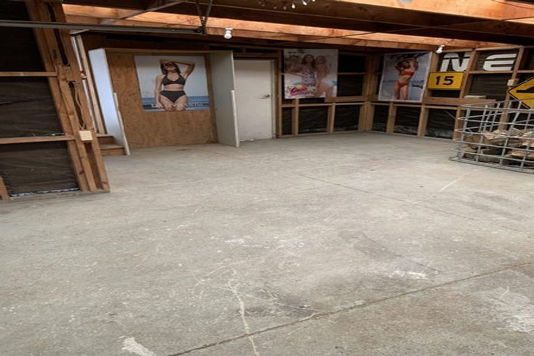 Photo of property in 37 Lyndon Street, Riccarton, Christchurch, 8041