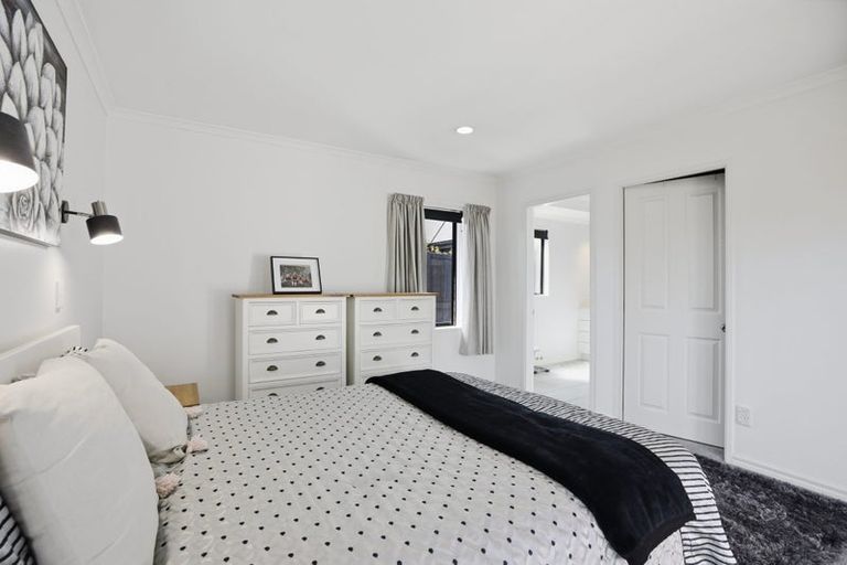 Photo of property in 1 Pembroke Drive, Bethlehem, Tauranga, 3110