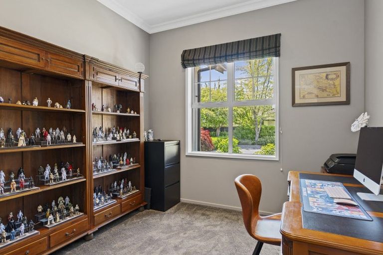 Photo of property in 7 Westall Lane, Avonhead, Christchurch, 8042