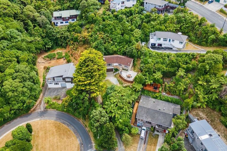 Photo of property in 93 Dowse Drive, Maungaraki, Lower Hutt, 5010