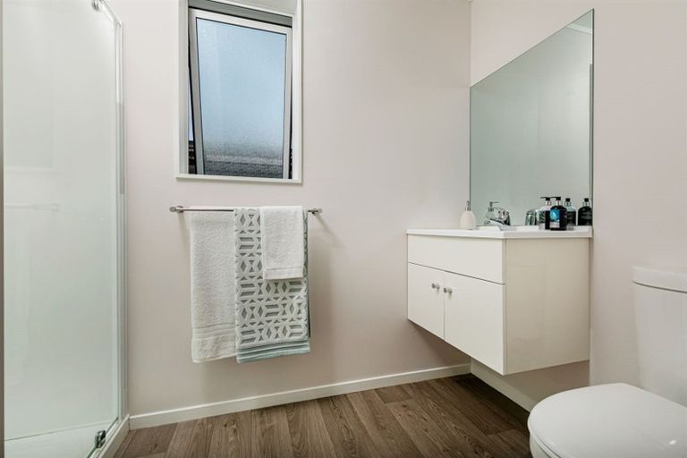 Photo of property in 685a Swanson Road, Swanson, Auckland, 0612