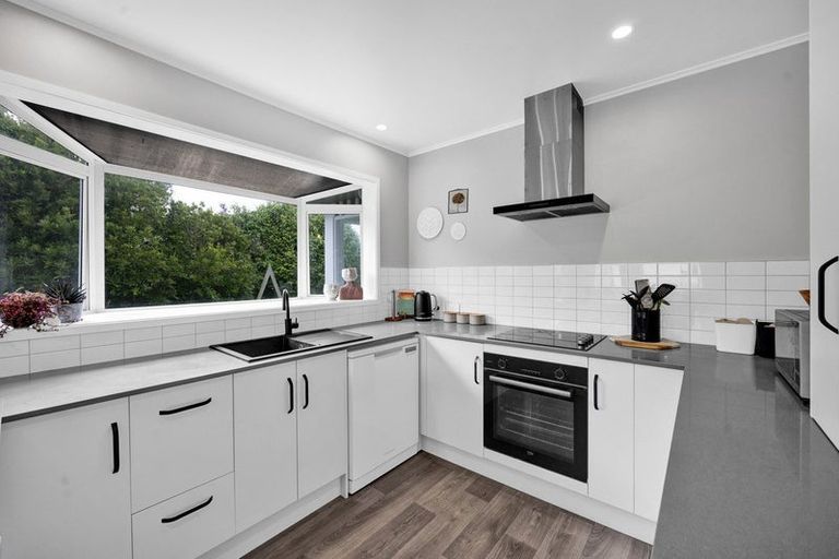 Photo of property in 9 Mccarthy Street, Hawera, 4610