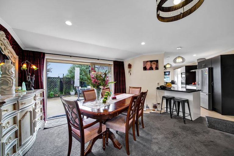 Photo of property in 24 Park Lane, Waitara, 4320