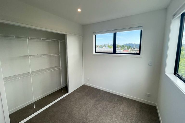 Photo of property in 4/5 Brandon Road, Glen Eden, Auckland, 0602