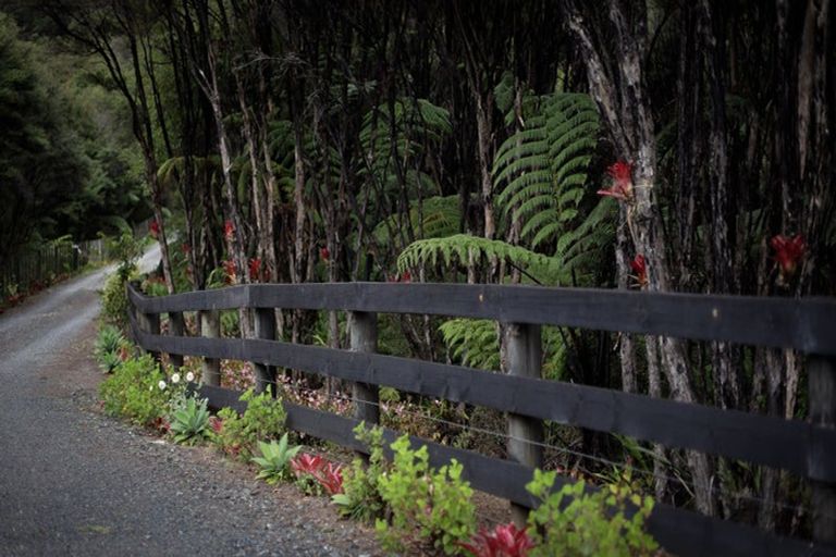 Photo of property in 281 J Tolhopf Road, Puhoi, Warkworth, 0981