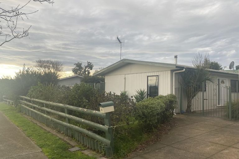 Photo of property in 1 Breadalbane Road, Havelock North, 4130