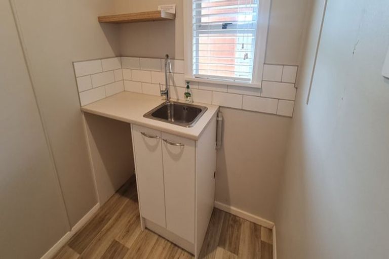 Photo of property in 438 Gloucester Street, Taradale, Napier, 4112