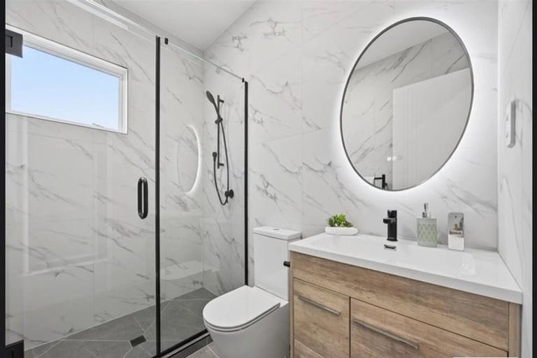 Photo of property in 10 Taukahiwi Road, Pukekohe, 2120