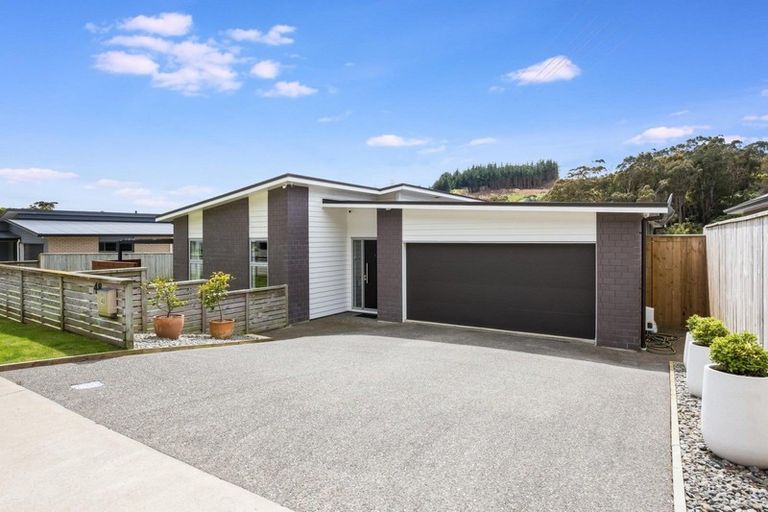 Photo of property in 48 Banks Boulevard, Whitby, Porirua, 5024