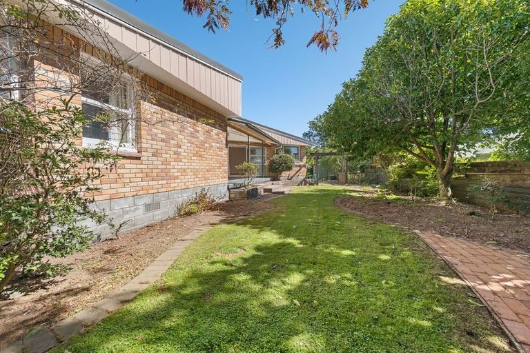 Photo of property in 91 Manu Crescent, Upper Vogeltown, New Plymouth, 4310
