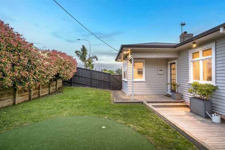 Photo of property in 1/134 Birkenhead Avenue, Birkenhead, Auckland, 0626