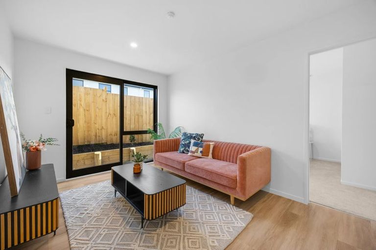 Photo of property in 3 Tinaku Road, Flat Bush, Auckland, 2019