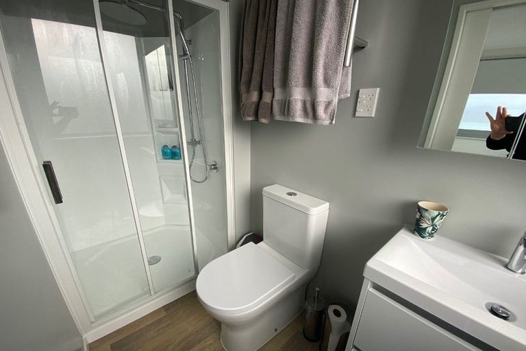 Photo of property in 23 Napier Street, Karaka Bays, Wellington, 6022