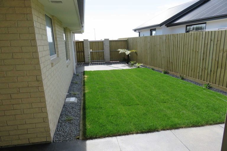 Photo of property in 51 Dow Square, Wigram, Christchurch, 8025