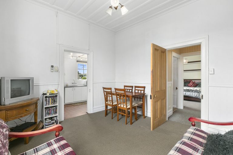 Photo of property in 1 Queens Drive, Saint Kilda, Dunedin, 9012