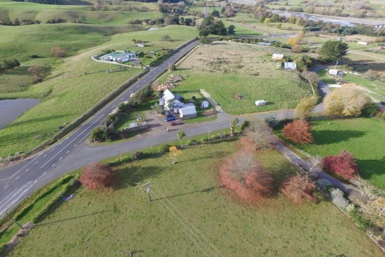 Photo of property in 3 Tamumu Church Road, Otane, Waipawa, 4271