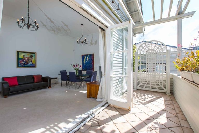 Photo of property in 41 Saint Georges Bay Road, Parnell, Auckland, 1052