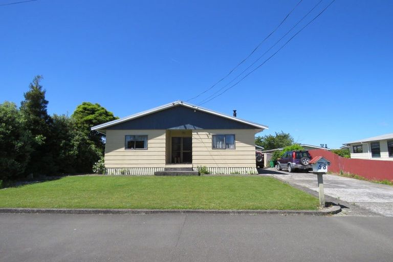 Photo of property in 58 Cobden Street, Westport, 7825