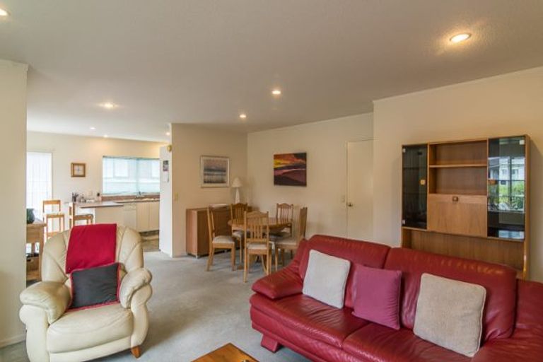 Photo of property in 38 Arawhata Road, Paraparaumu, 5032