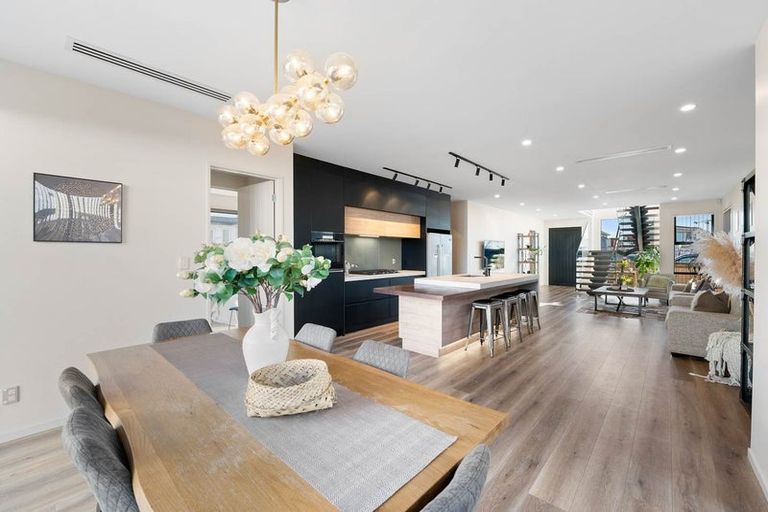 Photo of property in 13 Toanui Road, Hobsonville, Auckland, 0616