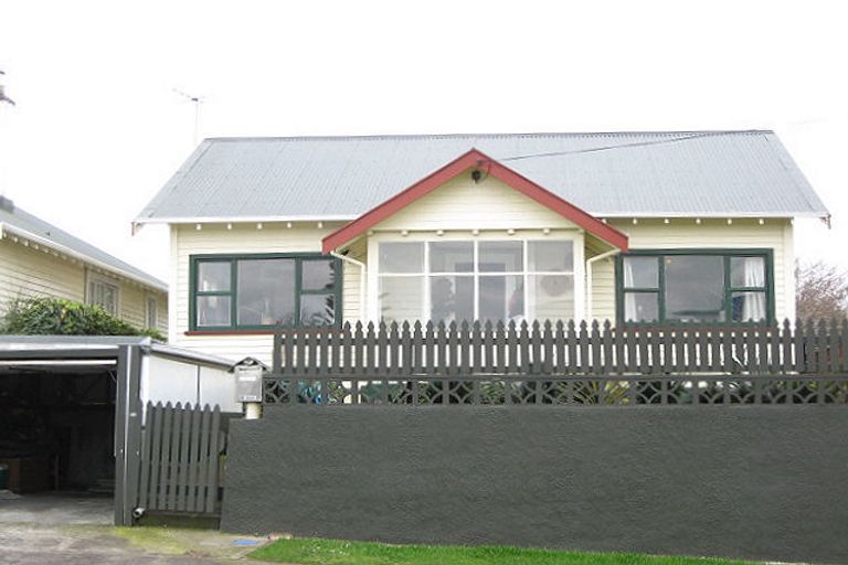 Photo of property in 82 Lorna Street, Lynmouth, New Plymouth, 4310