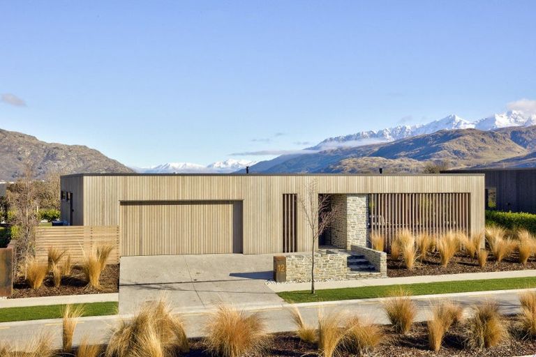 Photo of property in Kawarau Heights, 12 Kawarau Heights Boulevard, Lake Hayes, Queenstown, 9304
