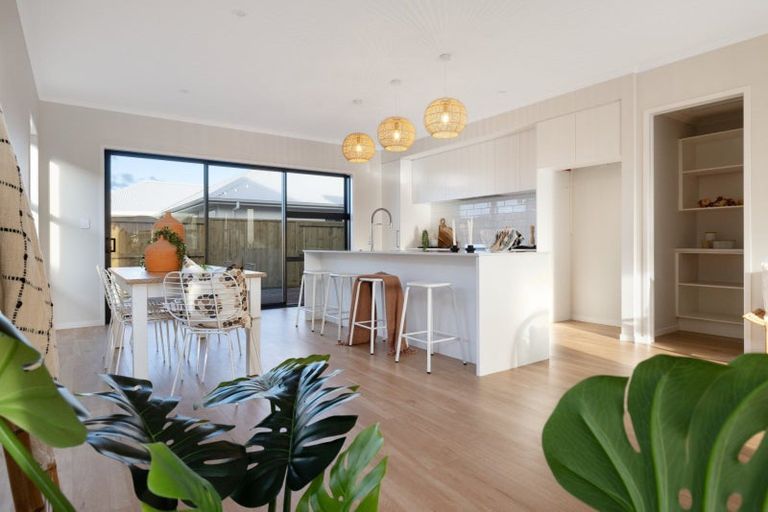 Photo of property in 4 Sapida Close, Papamoa Beach, Papamoa, 3118