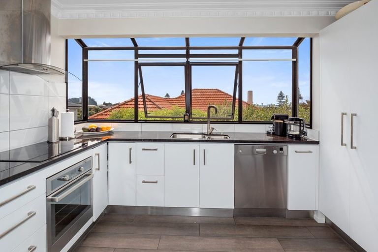 Photo of property in 62 Oceanview Road, Mount Maunganui, 3116