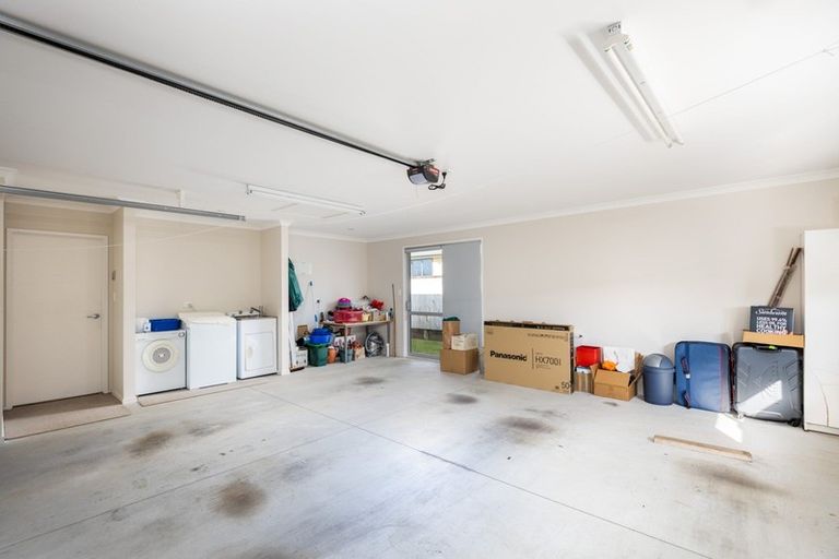Photo of property in 1 Honeyfield Drive, Whalers Gate, New Plymouth, 4310