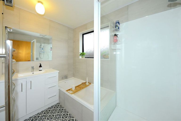 Photo of property in 11a Glenmore Avenue, Casebrook, Christchurch, 8051