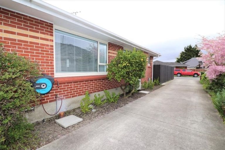 Photo of property in 4/5 Trist Place, Edgeware, Christchurch, 8013