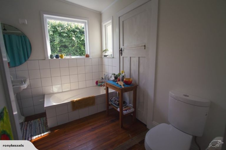 Photo of property in 9 Kinross White Street, Napier South, Napier, 4110