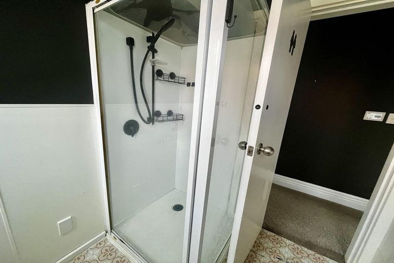 Photo of property in 22 Russell Road, Marewa, Napier, 4110