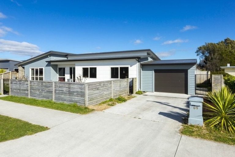 Photo of property in 69 Merton Street, Trentham, Upper Hutt, 5018