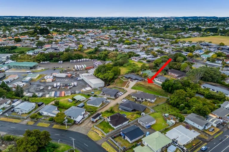 Photo of property in 8 Westwill Way, Westown, New Plymouth, 4310