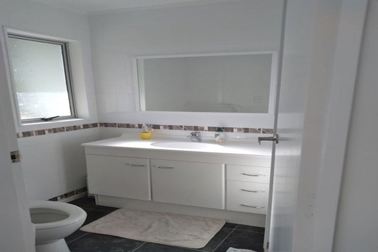 Photo of property in 39 Bosun Terrace, Whitby, Porirua, 5024