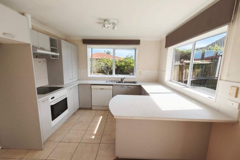 Photo of property in 19a Martin Jugum Lane, Ranui, Auckland, 0612