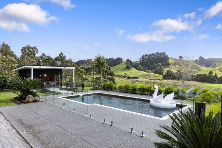 Photo of property in 331 Pukapuka Road, Pohuehue, Warkworth, 0983