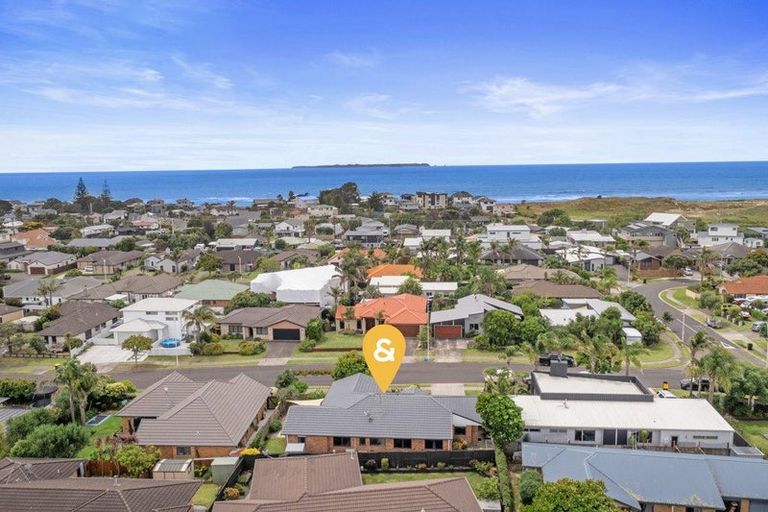 Photo of property in 22 Nautilus Drive, Papamoa Beach, Papamoa, 3118