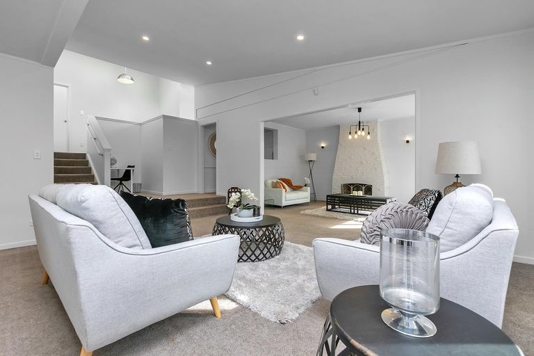 Photo of property in 192 Henderson Valley Road, Henderson, Auckland, 0612