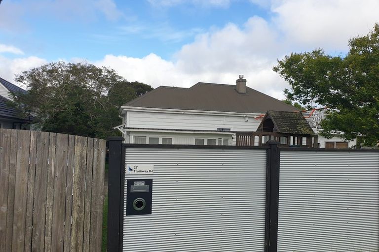 Photo of property in 27 Tramway Road, Beach Haven, Auckland, 0626