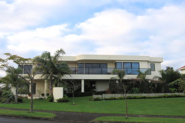 Photo of property in 19 Tralee Terrace, Dannemora, Auckland, 2016