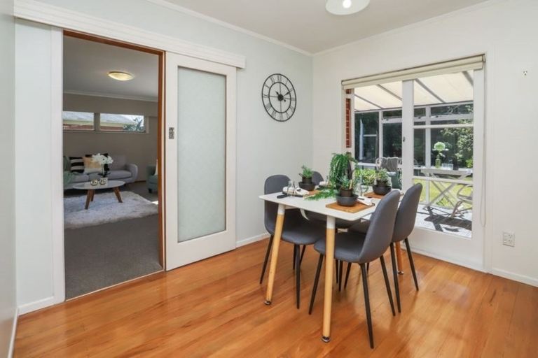 Photo of property in 53 Berkley Avenue, Hillcrest, Hamilton, 3216