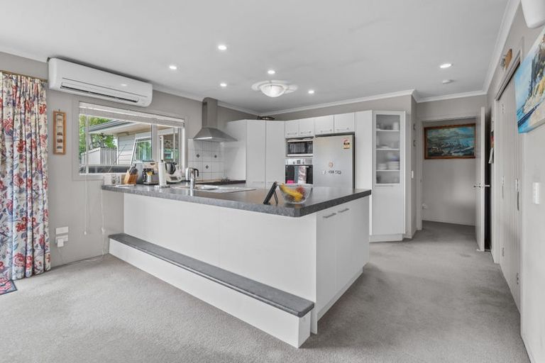 Photo of property in 12 Rexwood Estate, Carterton, 5713